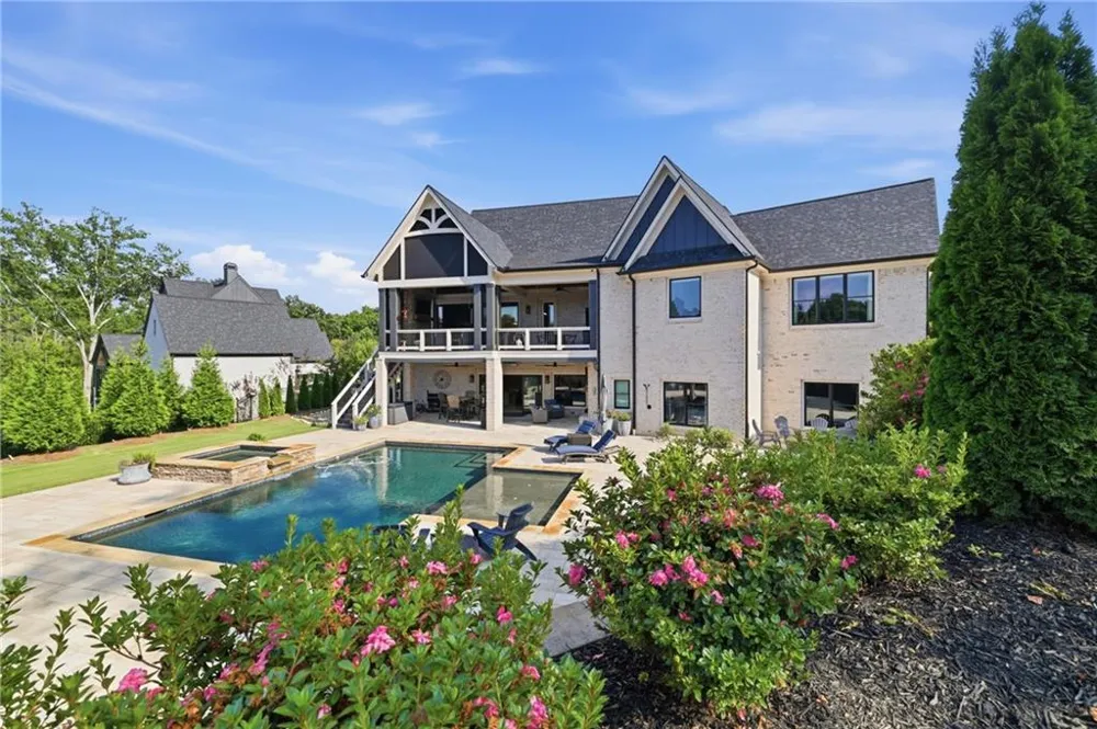 5812 Lula Bridge Lane Braselton, GA 30517