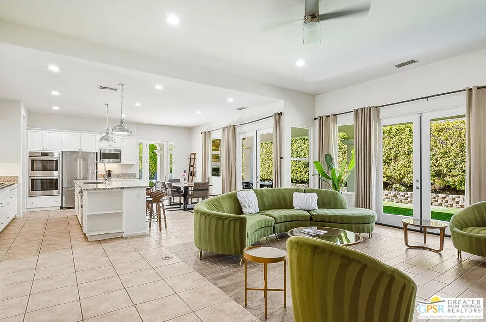1420 Olga Way Palm Springs, CA 92262