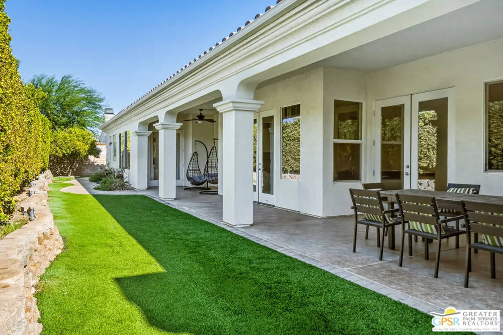 1420 Olga Way Palm Springs, CA 92262
