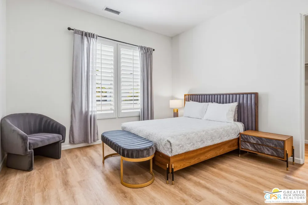 1420 Olga Way Palm Springs, CA 92262