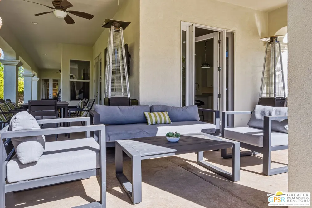 1420 Olga Way Palm Springs, CA 92262