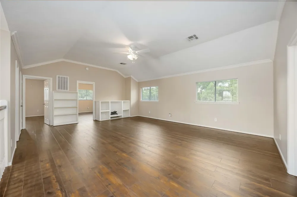 5498 Appleblossom Lane Friendswood, TX 77546