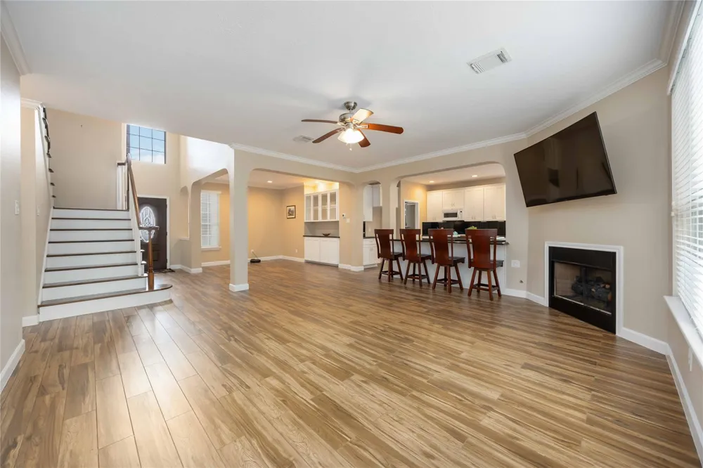 5498 Appleblossom Lane Friendswood, TX 77546