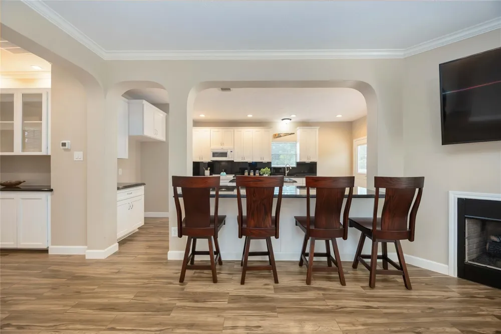 5498 Appleblossom Lane Friendswood, TX 77546