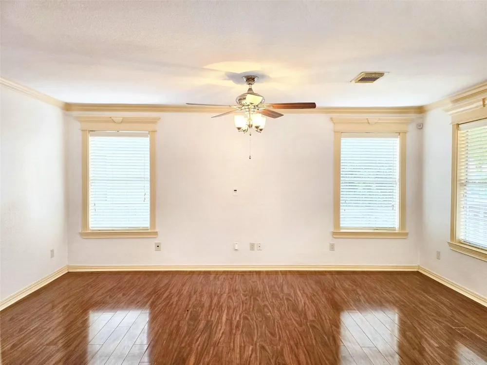 828 E 39th Street Houston, TX 77022