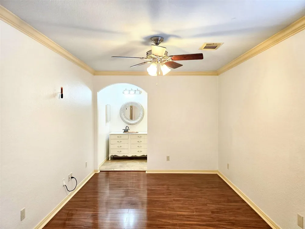 828 E 39th Street Houston, TX 77022