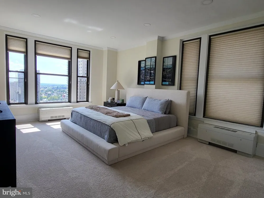 135 S 19TH STREET #1509-10 Philadelphia, PA 19103