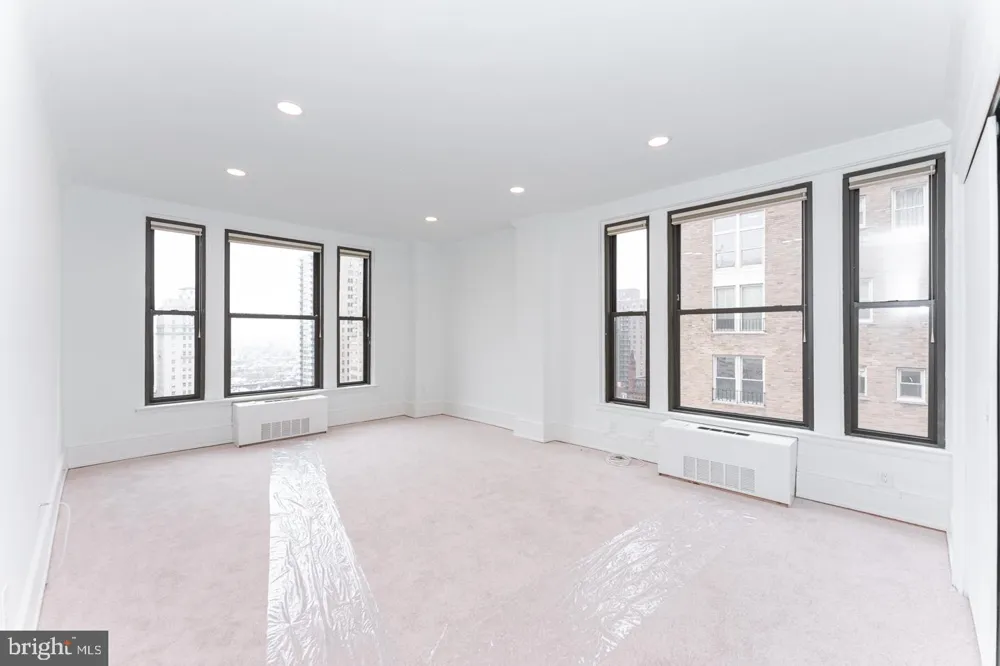 135 S 19TH STREET #1509-10 Philadelphia, PA 19103