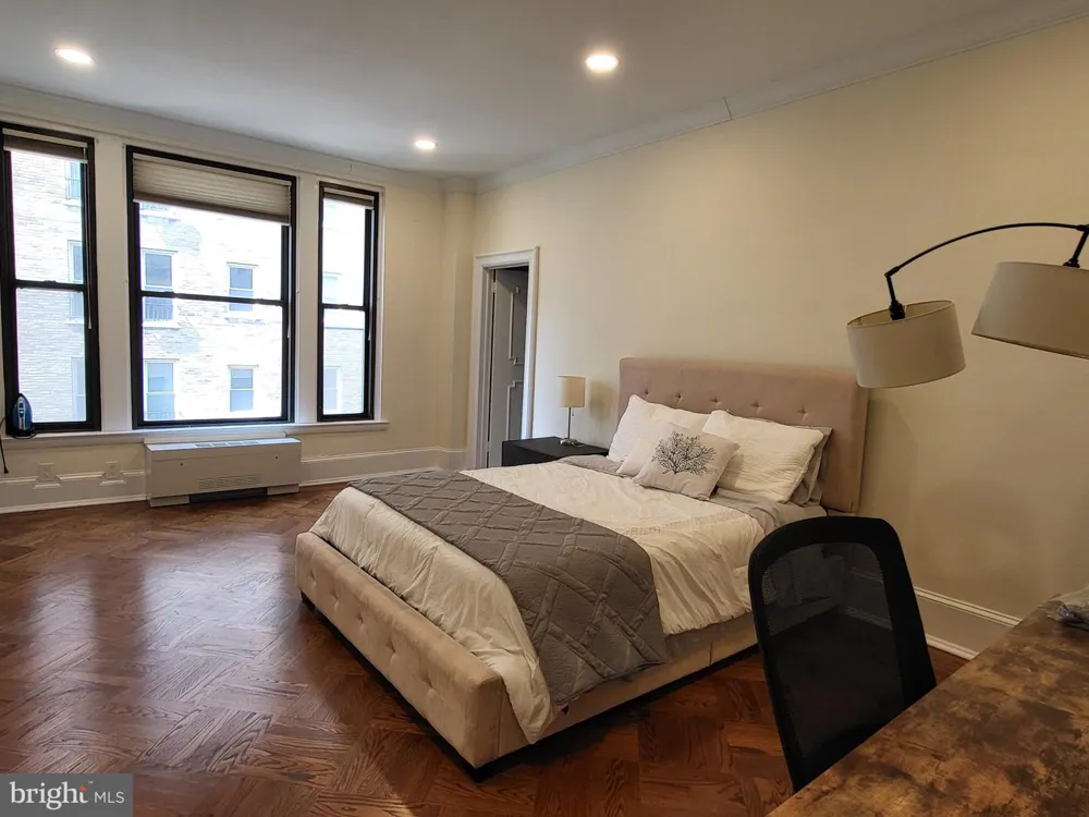 135 S 19TH STREET #1509-10 Philadelphia, PA 19103