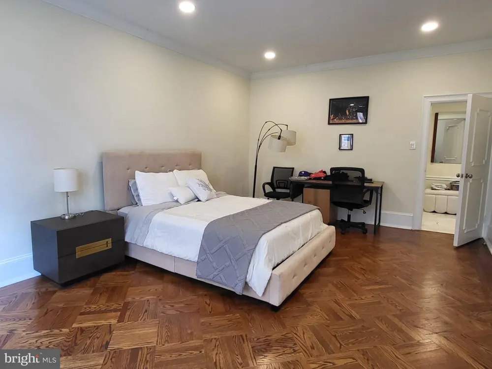 135 S 19TH STREET #1509-10 Philadelphia, PA 19103
