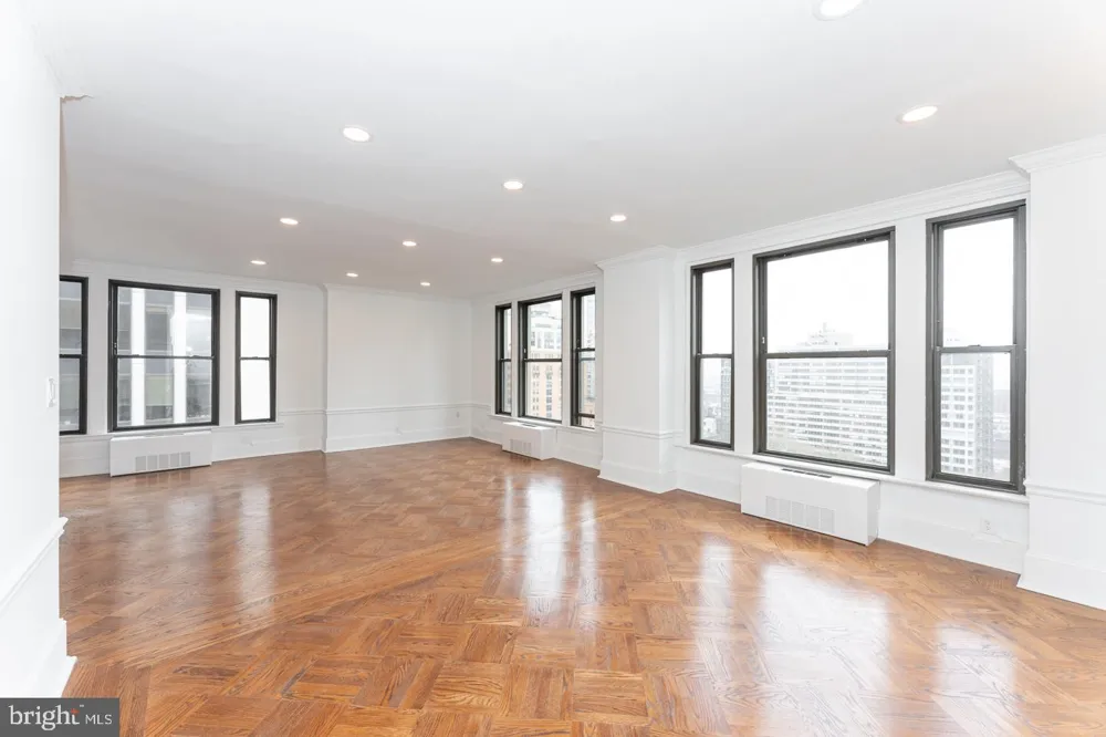 135 S 19TH STREET #1509-10 Philadelphia, PA 19103