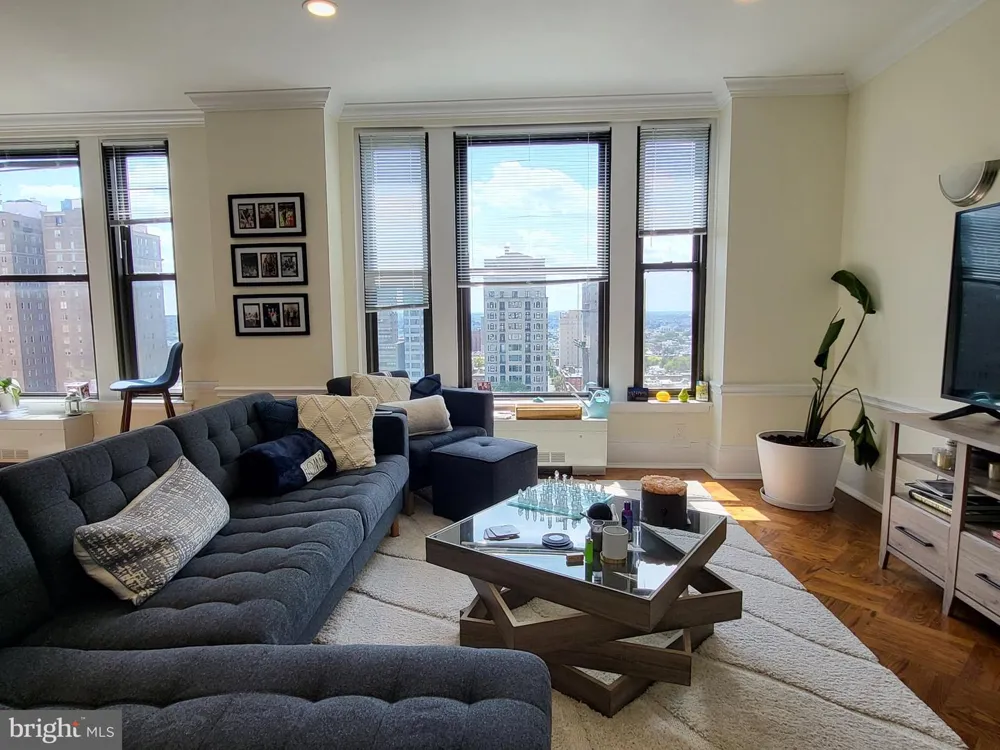 135 S 19TH STREET #1509-10 Philadelphia, PA 19103
