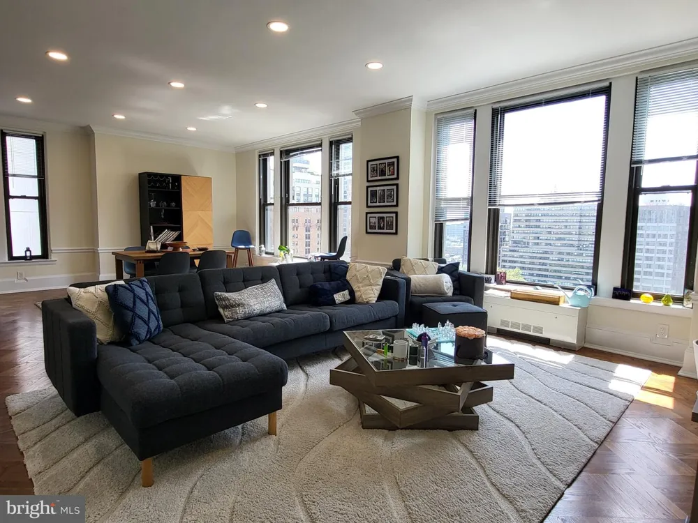 135 S 19TH STREET #1509-10 Philadelphia, PA 19103
