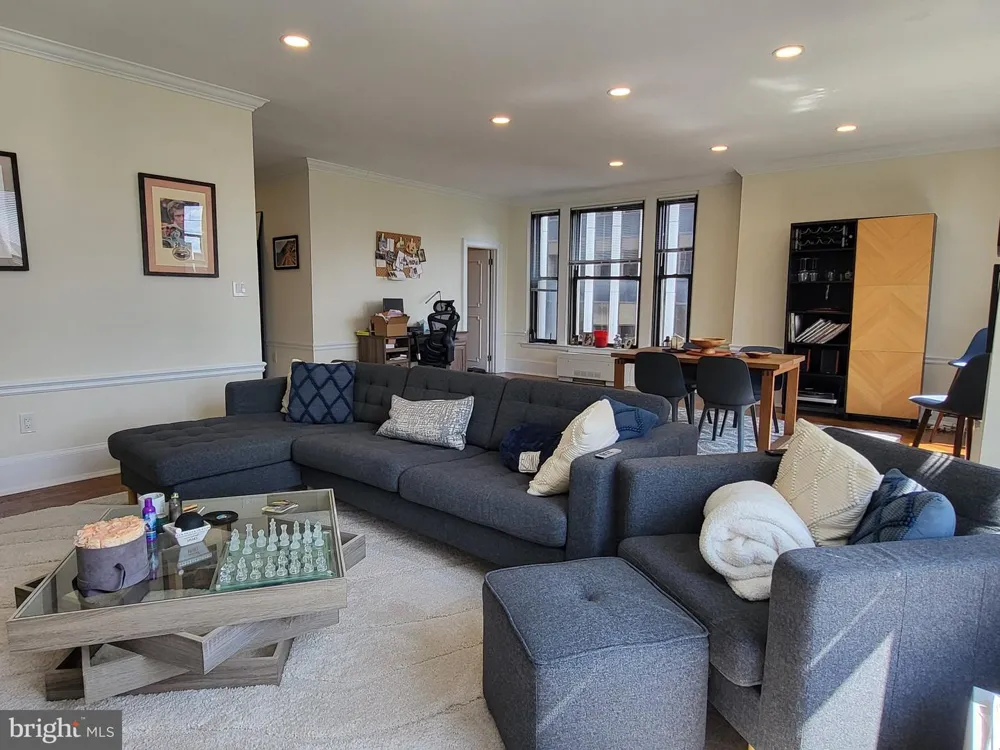 135 S 19TH STREET #1509-10 Philadelphia, PA 19103