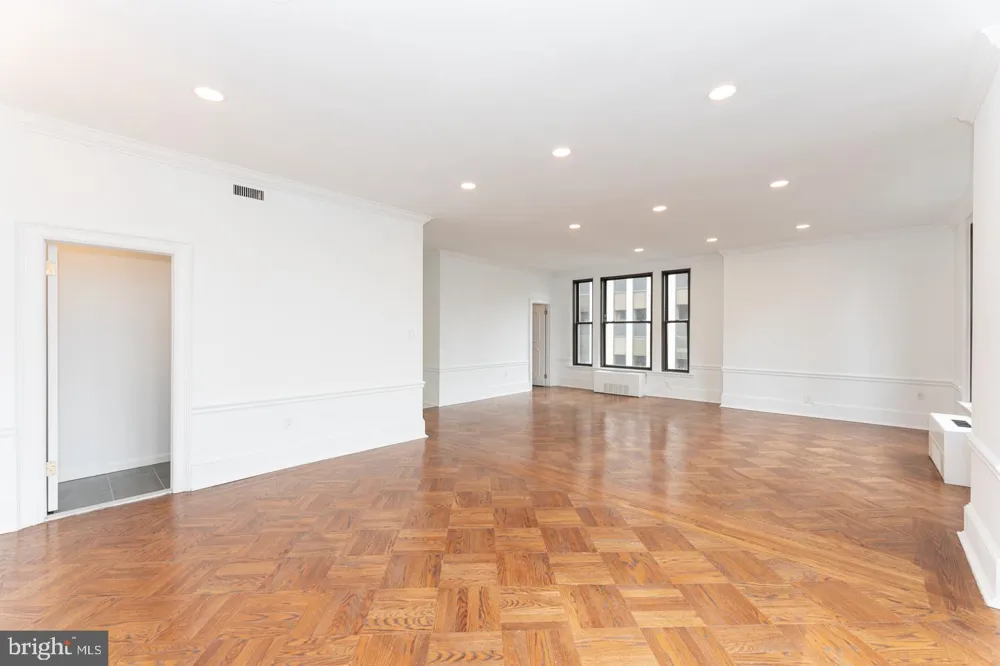 135 S 19TH STREET #1509-10 Philadelphia, PA 19103