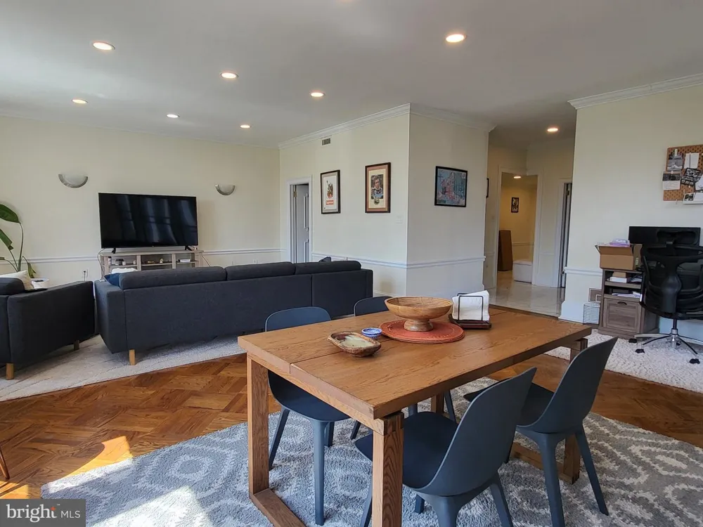135 S 19TH STREET #1509-10 Philadelphia, PA 19103