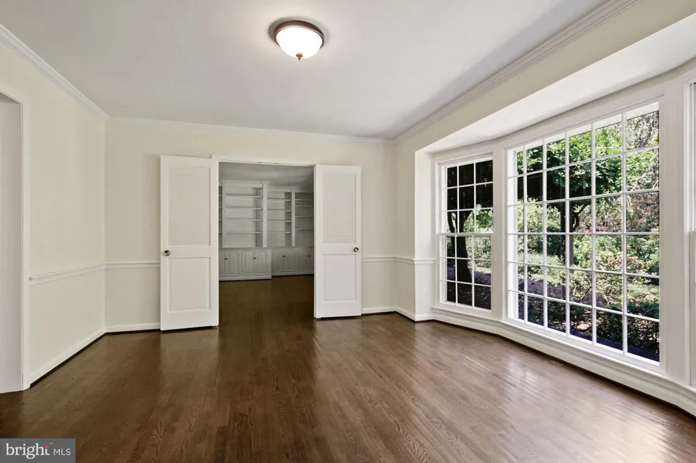 11009 CRIPPLEGATE ROAD Potomac, MD 20854
