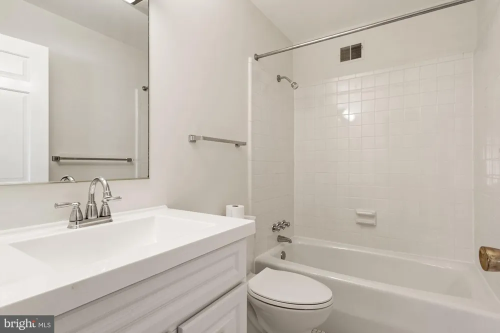 11009 CRIPPLEGATE ROAD Potomac, MD 20854