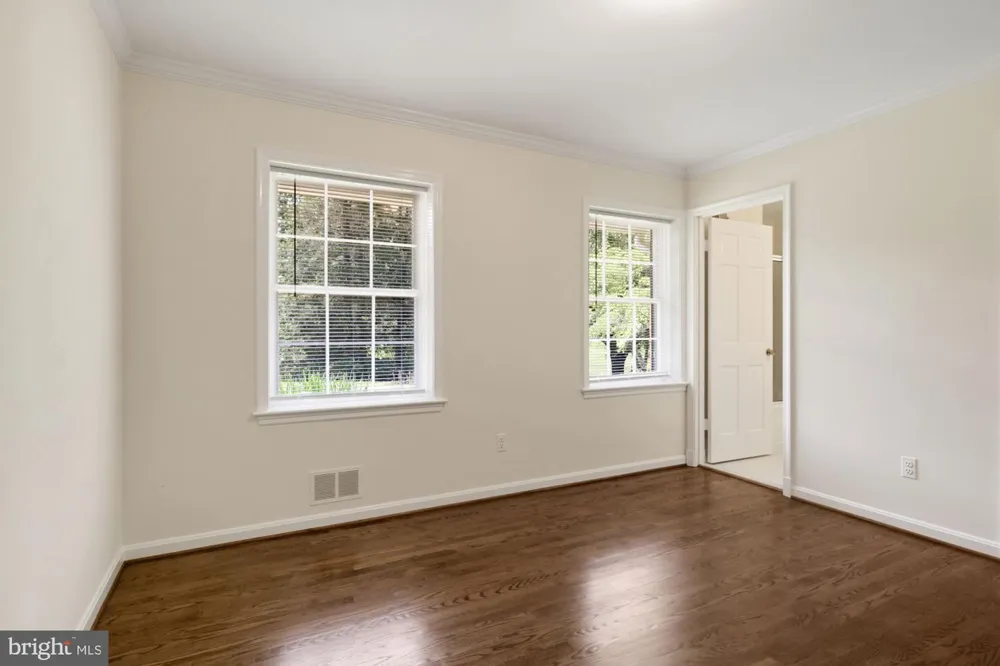 11009 CRIPPLEGATE ROAD Potomac, MD 20854