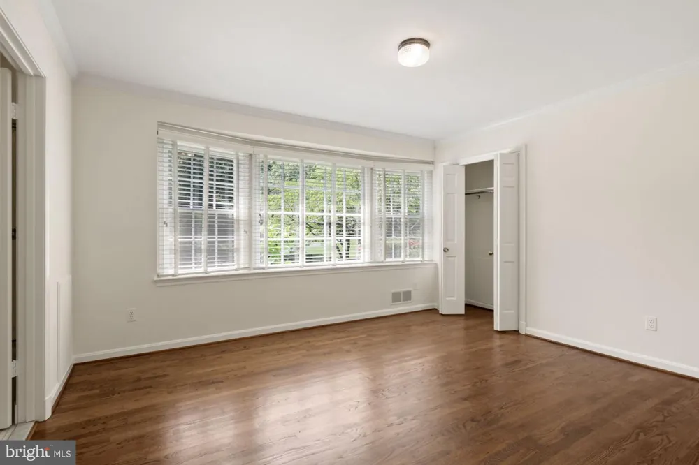 11009 CRIPPLEGATE ROAD Potomac, MD 20854