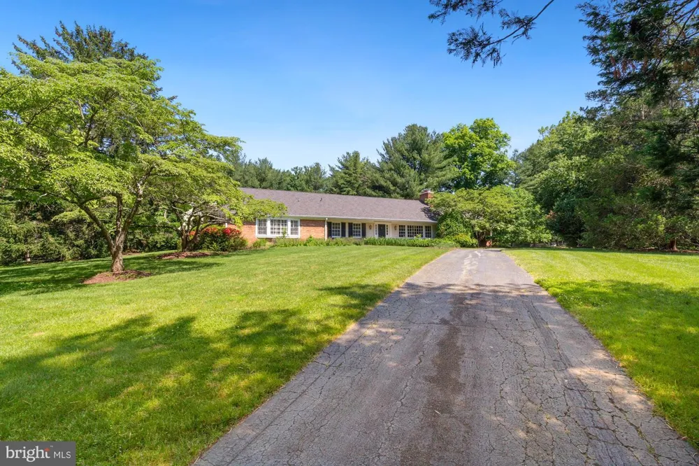 11009 CRIPPLEGATE ROAD Potomac, MD 20854