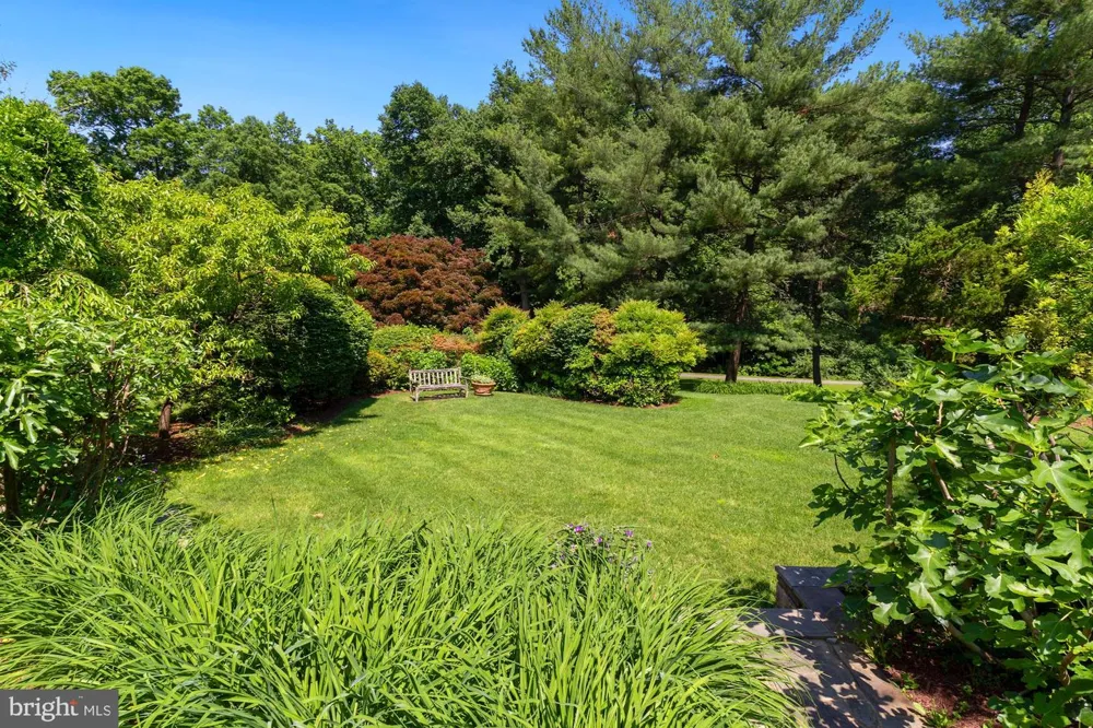11009 CRIPPLEGATE ROAD Potomac, MD 20854