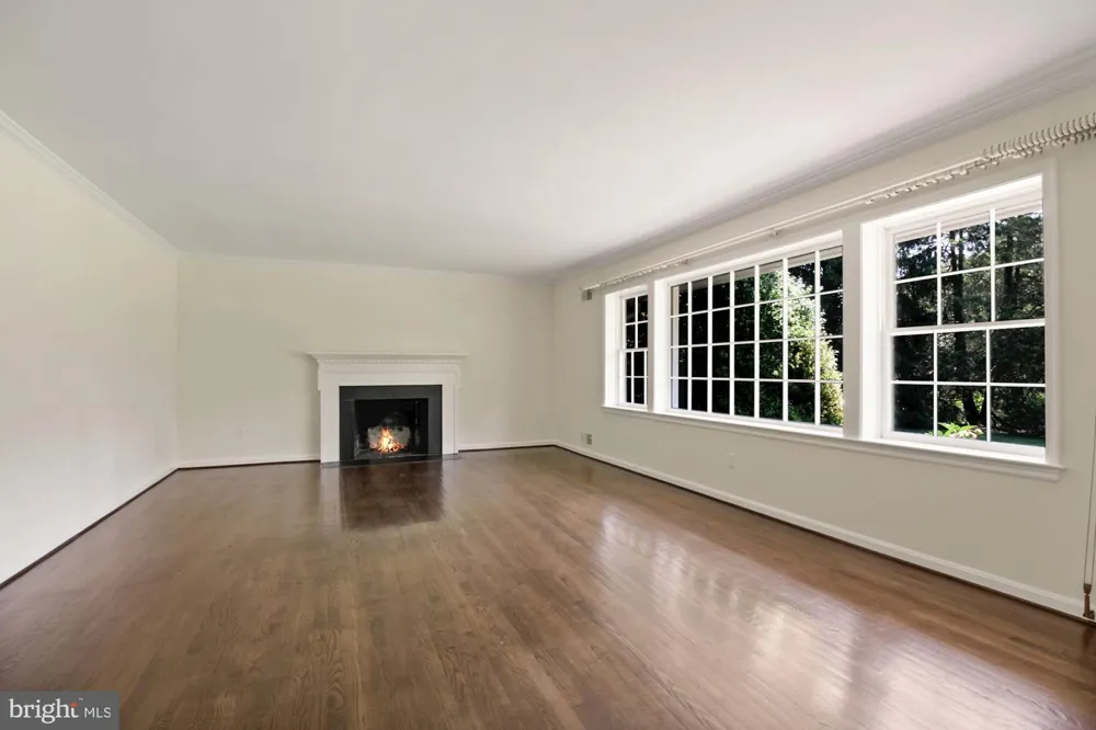 11009 CRIPPLEGATE ROAD Potomac, MD 20854