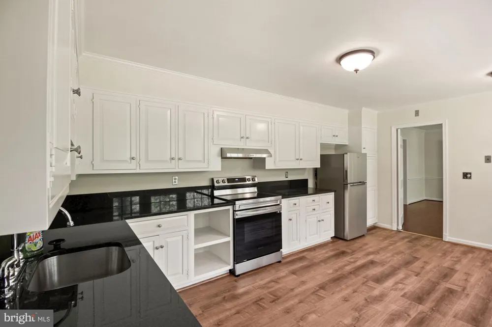 11009 CRIPPLEGATE ROAD Potomac, MD 20854