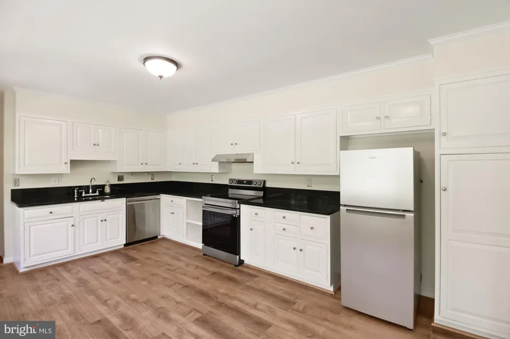 11009 CRIPPLEGATE ROAD Potomac, MD 20854