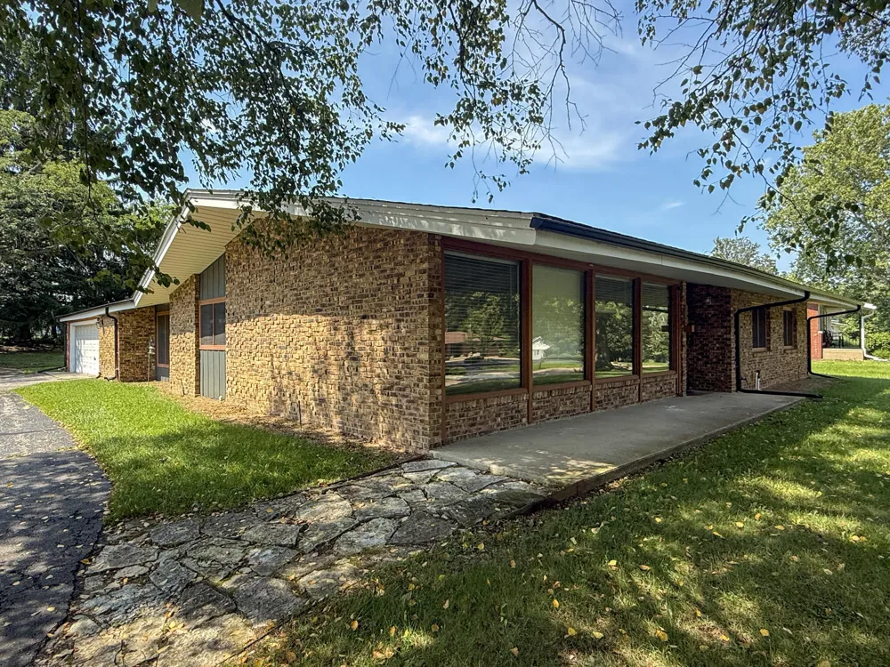820 Iroquois Trail Niles, MI 49120