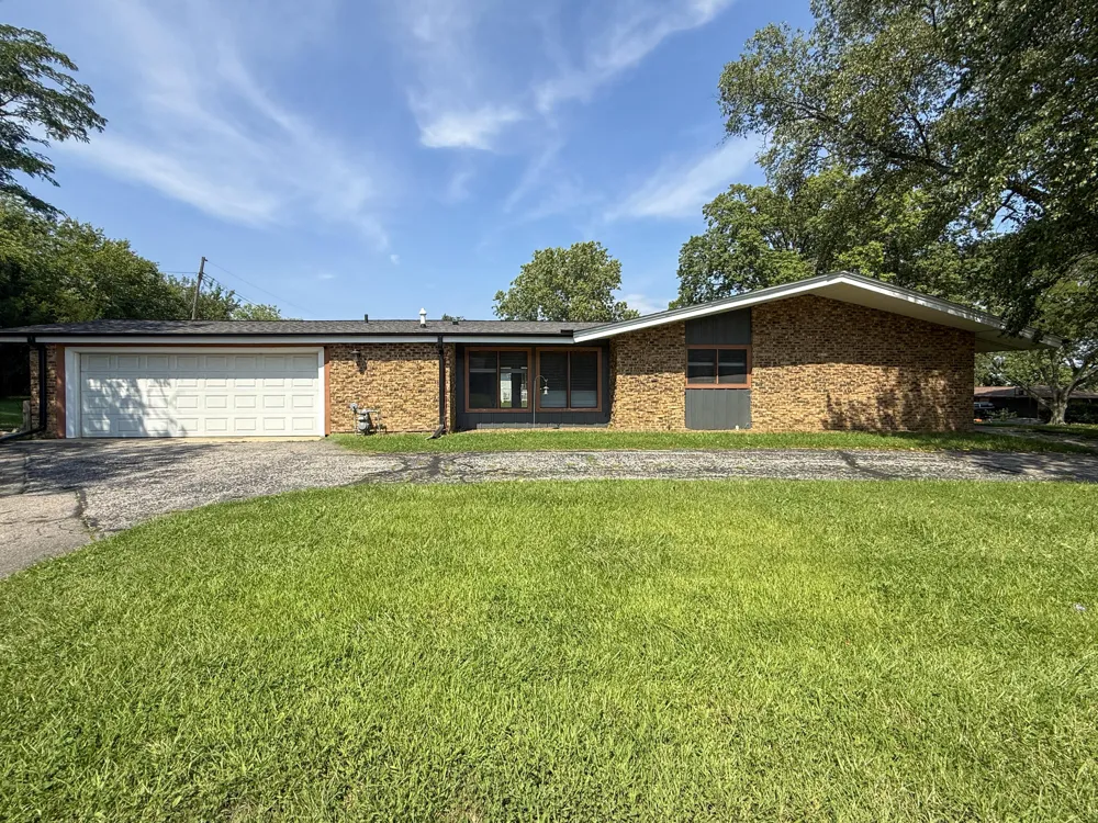 820 Iroquois Trail Niles, MI 49120