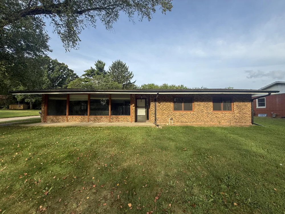 820 Iroquois Trail Niles, MI 49120