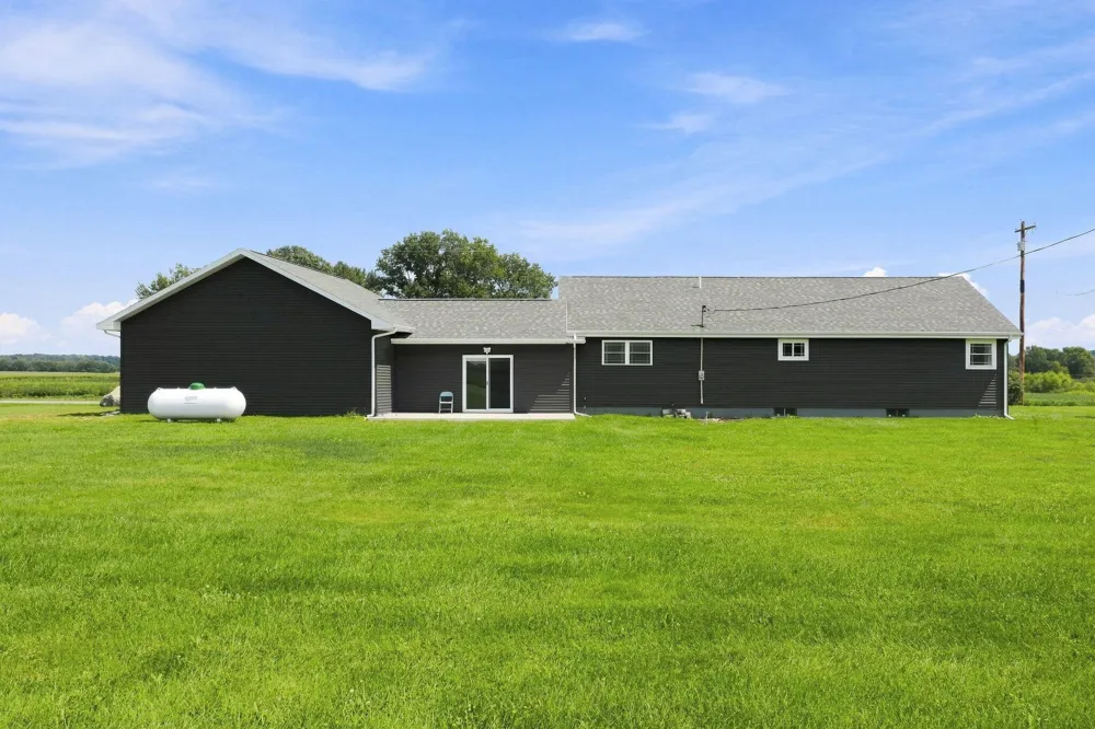 59944 Oak Grove Road Cassopolis, MI 49031