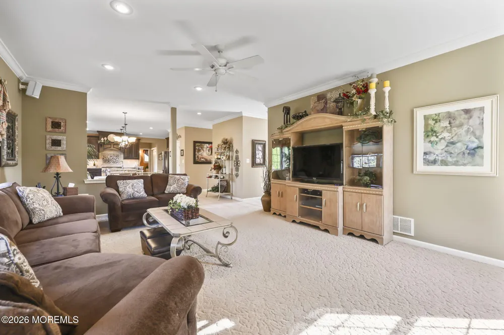 778 Applewood Court Jackson, NJ 08527
