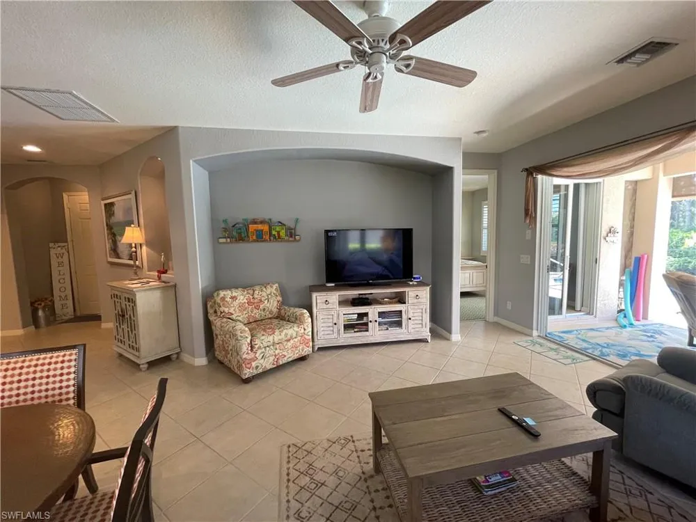 10630 Camarelle Circle Fort Myers, FL 33913
