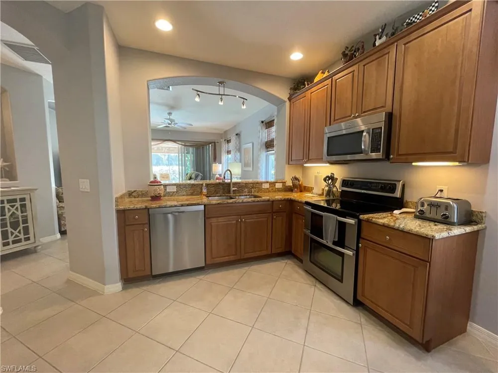 10630 Camarelle Circle Fort Myers, FL 33913