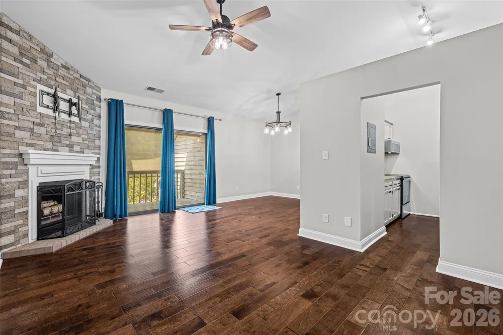 4160 Charlotte Highway #F Lake Wylie, SC 29710