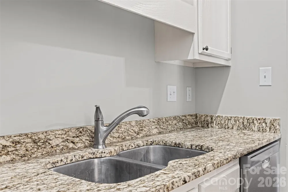 4160 Charlotte Highway #F Lake Wylie, SC 29710