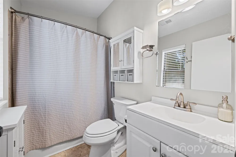 4160 Charlotte Highway #F Lake Wylie, SC 29710