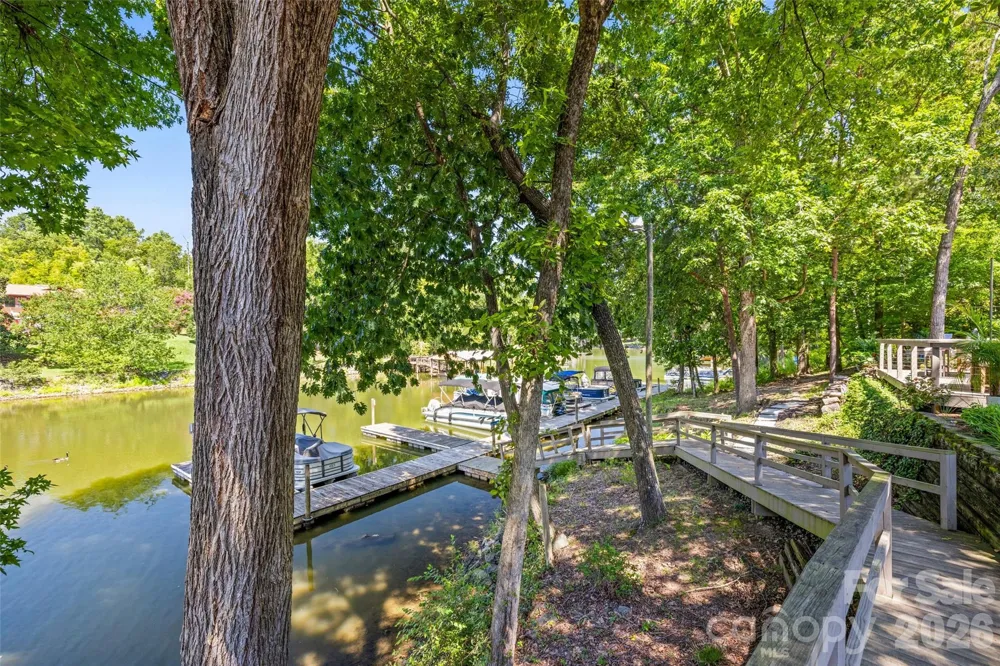 4160 Charlotte Highway #F Lake Wylie, SC 29710