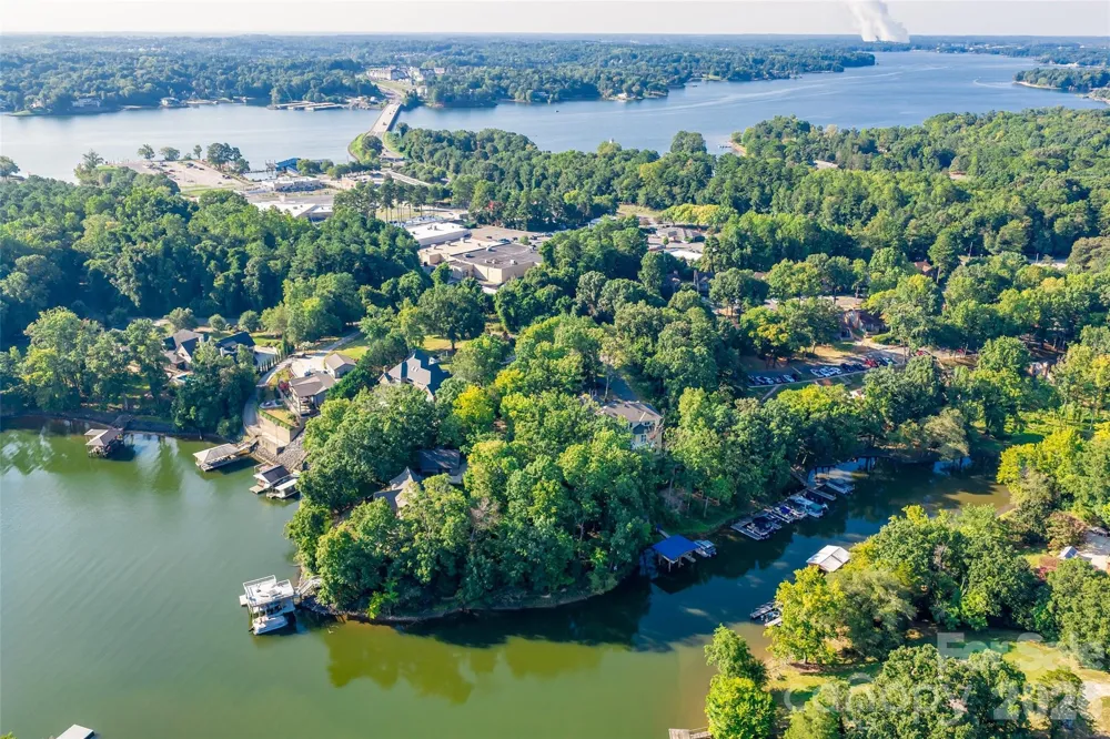 4160 Charlotte Highway #F Lake Wylie, SC 29710