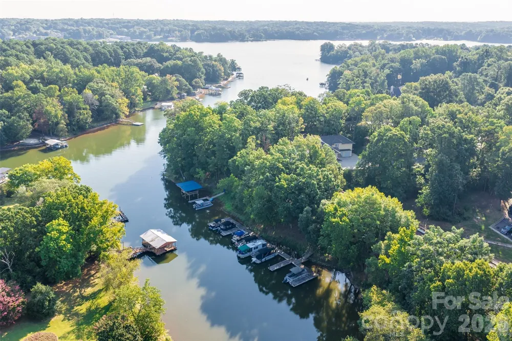 4160 Charlotte Highway #F Lake Wylie, SC 29710