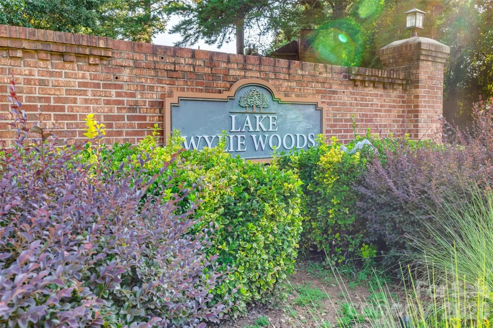4160 Charlotte Highway #F Lake Wylie, SC 29710