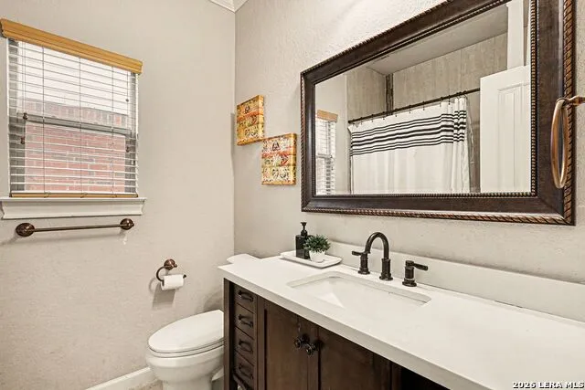 8519 LAHEMAA FLS San Antonio, TX 78251