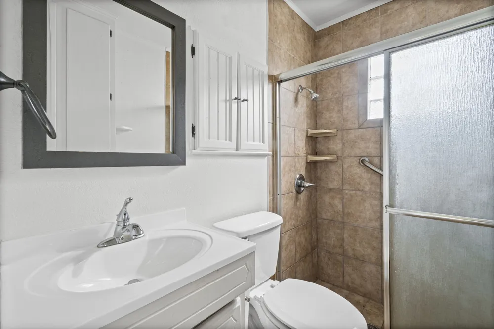 756 Thomas Avenue Hurst, TX 76053