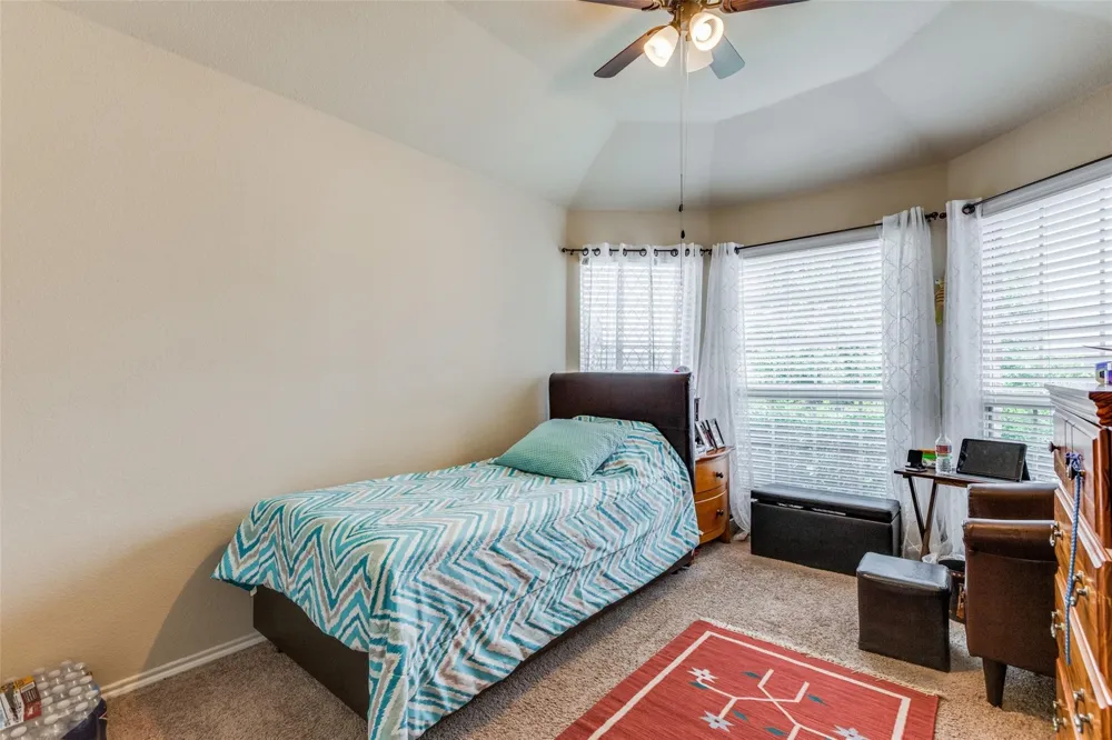 8716 Cowboy Aubrey, TX 76227