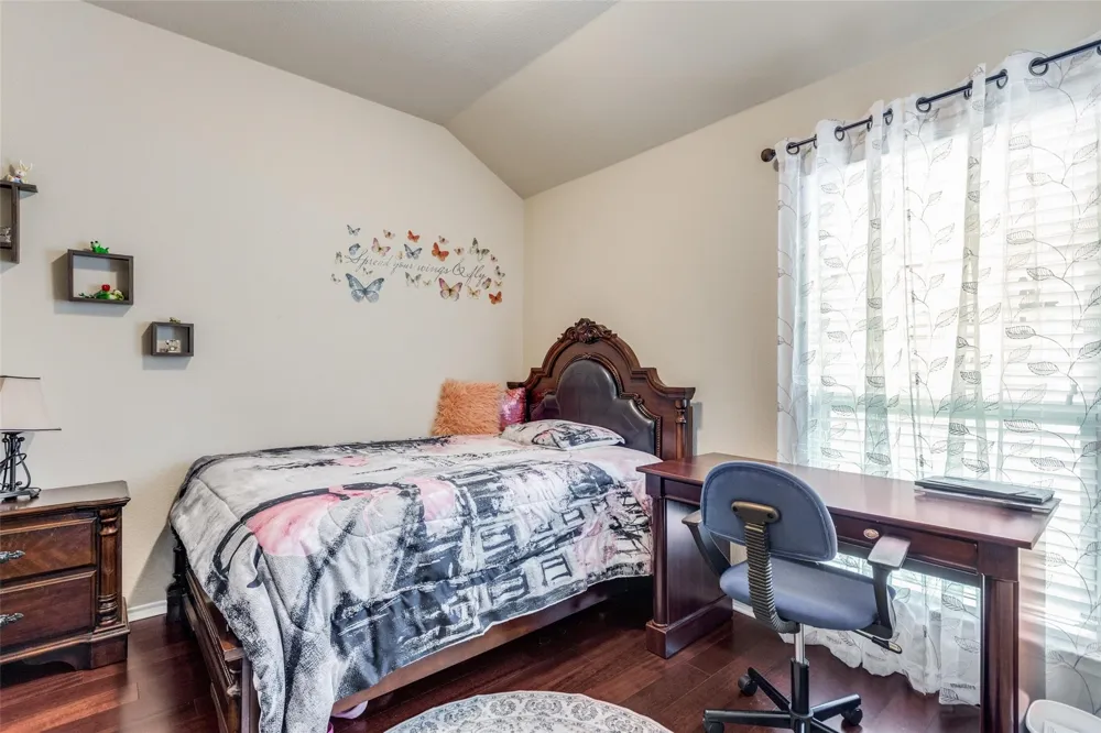 8716 Cowboy Aubrey, TX 76227