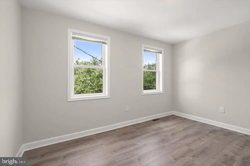 1044 ELLICOTT DRIVEWAY Baltimore, MD 21216