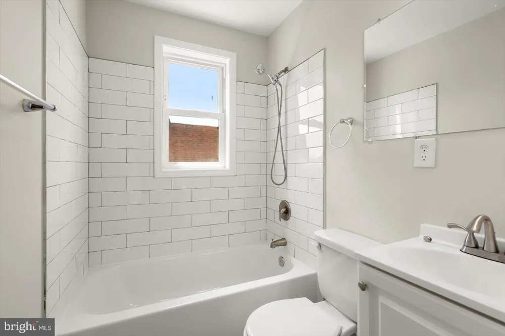 1044 ELLICOTT DRIVEWAY Baltimore, MD 21216
