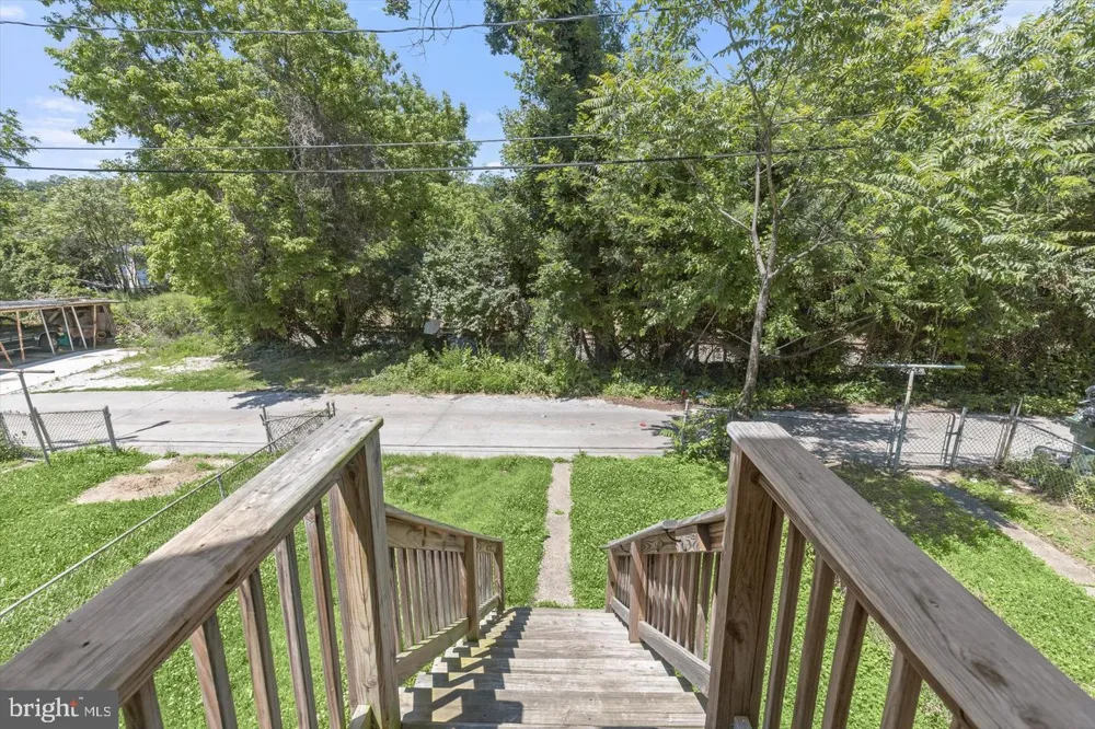 1044 ELLICOTT DRIVEWAY Baltimore, MD 21216